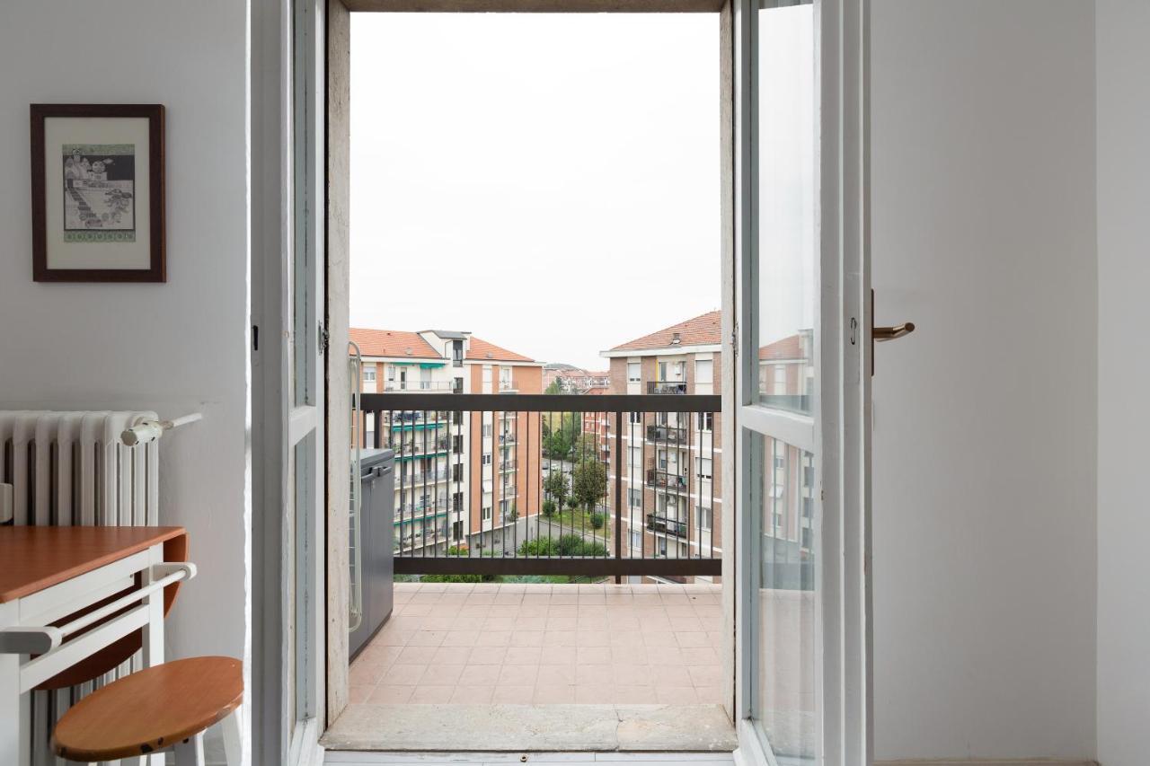 Apartment With Balcony -Bisceglie Red Line Subway Milan Extérieur photo
