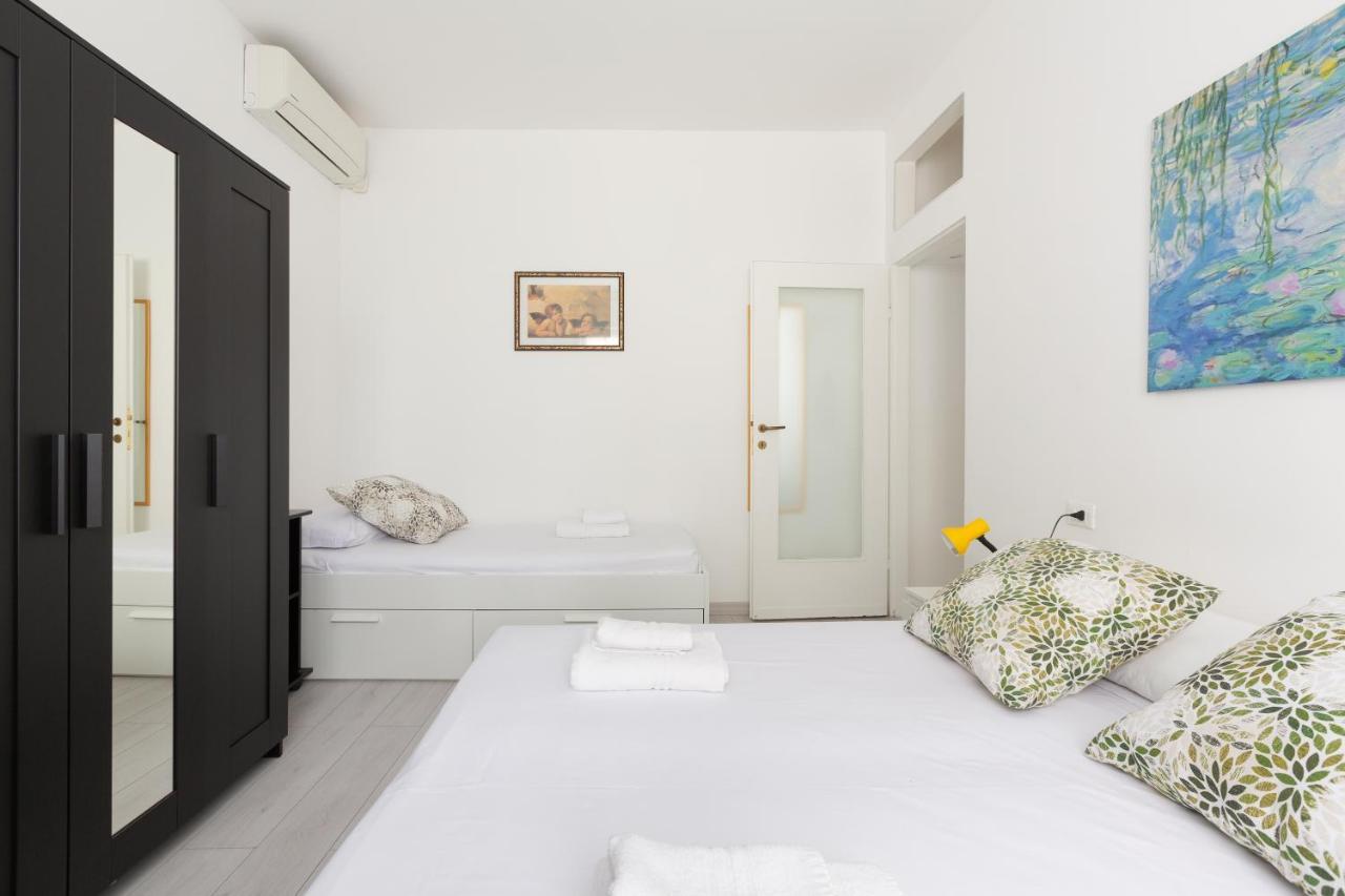 Apartment With Balcony -Bisceglie Red Line Subway Milan Extérieur photo